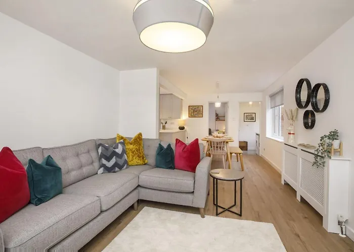 The Willows With Free Parking For 2 Cars York