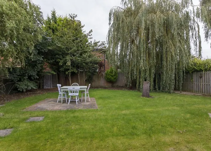 The Willows With Free Parking For 2 Cars * York