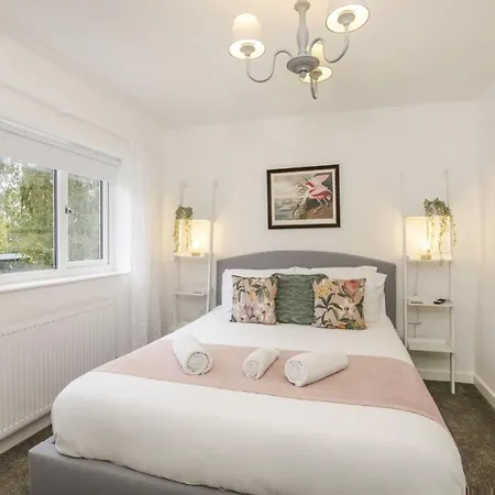Holiday home The Willows With Free Parking For 2 Cars York