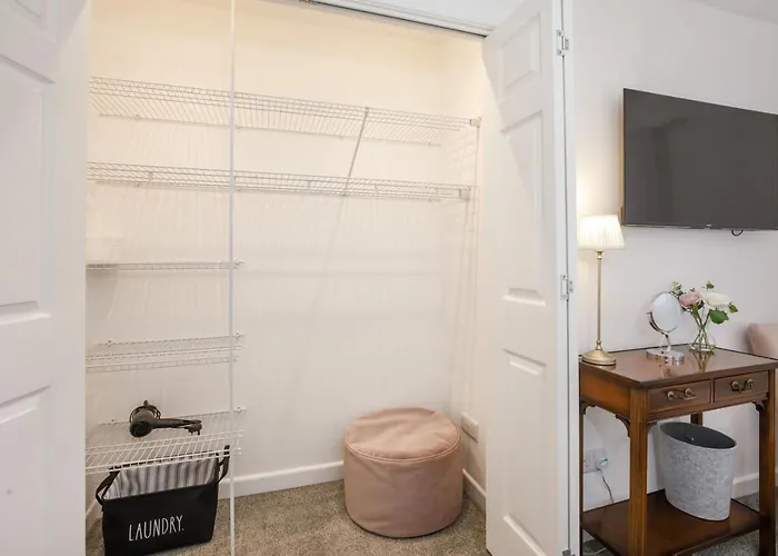 The Willows With Free Parking For 2 Cars ヨーク