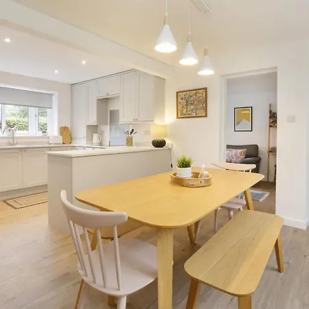 The Willows With Free Parking For 2 Cars York