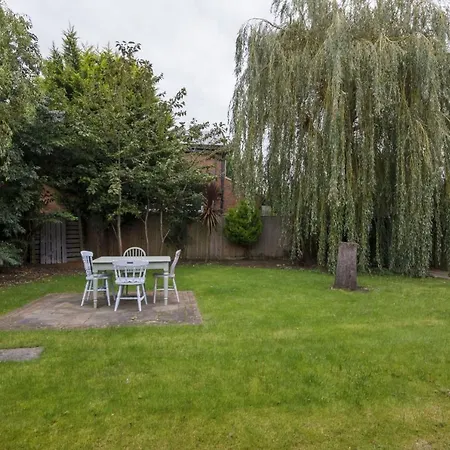 The Willows With Free Parking For 2 Cars * York