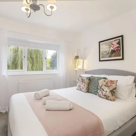 Prázdninový dům The Willows With Free Parking For 2 Cars York